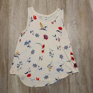 Old Navy Cream Colored Floral Tank Top.  ♡5 For $25♡